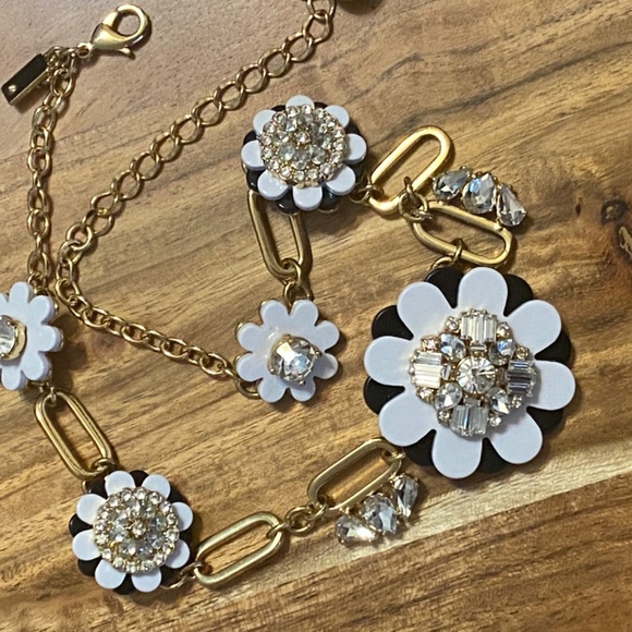 Kate Spade, flower style, gold & crystal necklace - Picture 2 of 16